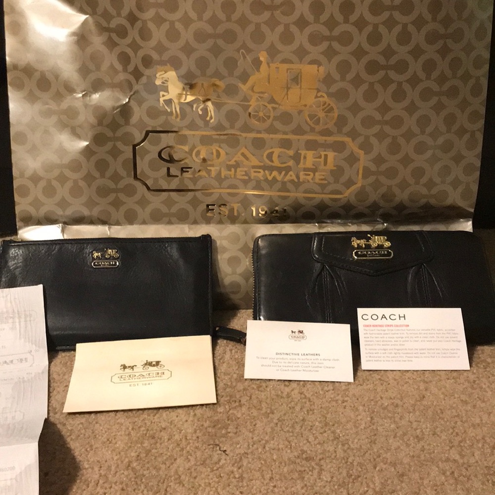 Large leather zip Coach wallet & leather wristlet